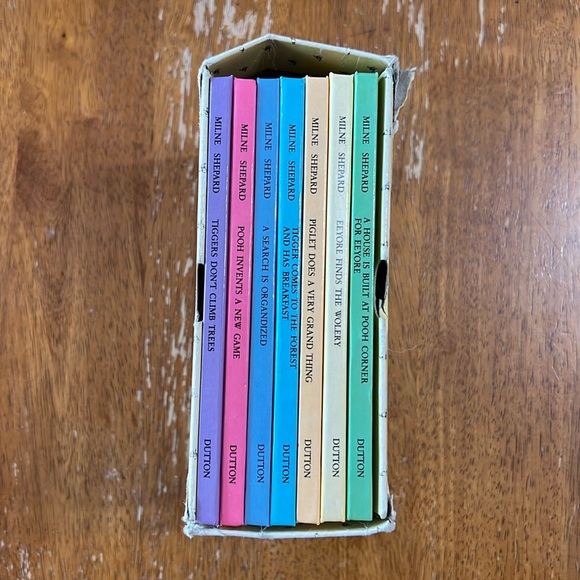 The Original Winnie the Pooh Treasury II - Picture 2 of 6